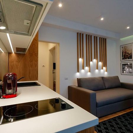 Arbans Cosy Modern Apartment In The City Center Bukares Bagian luar foto