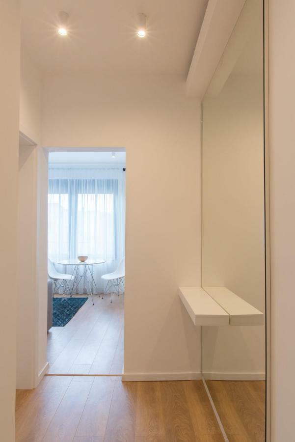 Arbans Cosy Modern Apartment In The City Center Bukares Bagian luar foto