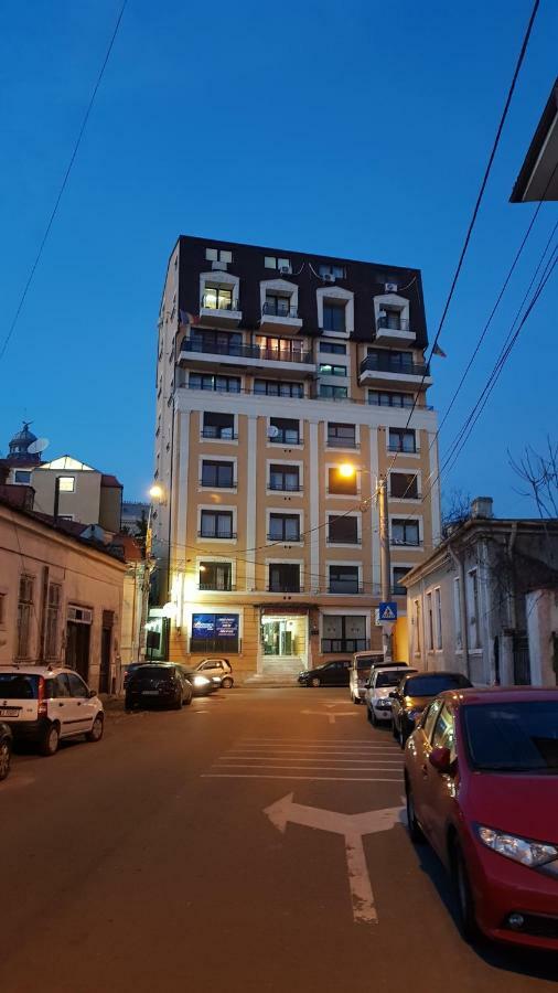Arbans Cosy Modern Apartment In The City Center Bukares Bagian luar foto